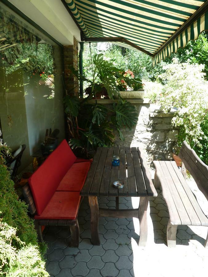 Gaestehaus-Staats Bed & Breakfast โอเบอร์เวลลัค ภายนอก รูปภาพ